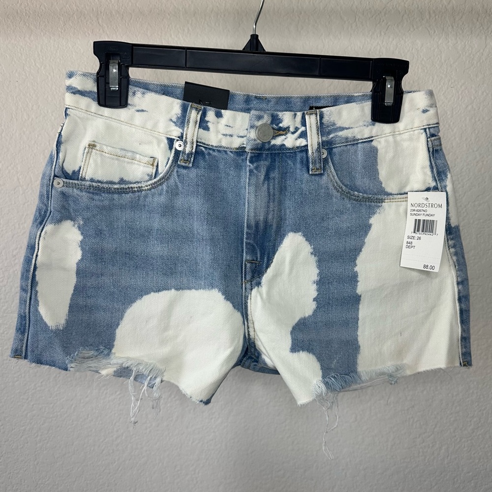 Bleach Tie Dye Vintage High Rise jean shorts size 26 NWT